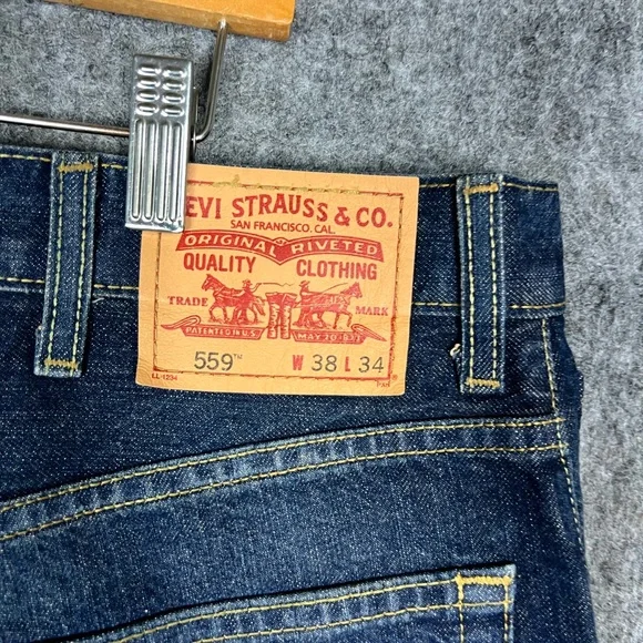 Levi's 559 Relaxed Jeans Straight Leg Men's 38x34 Dark Blue Jeans Denim - Picture 5 of 10